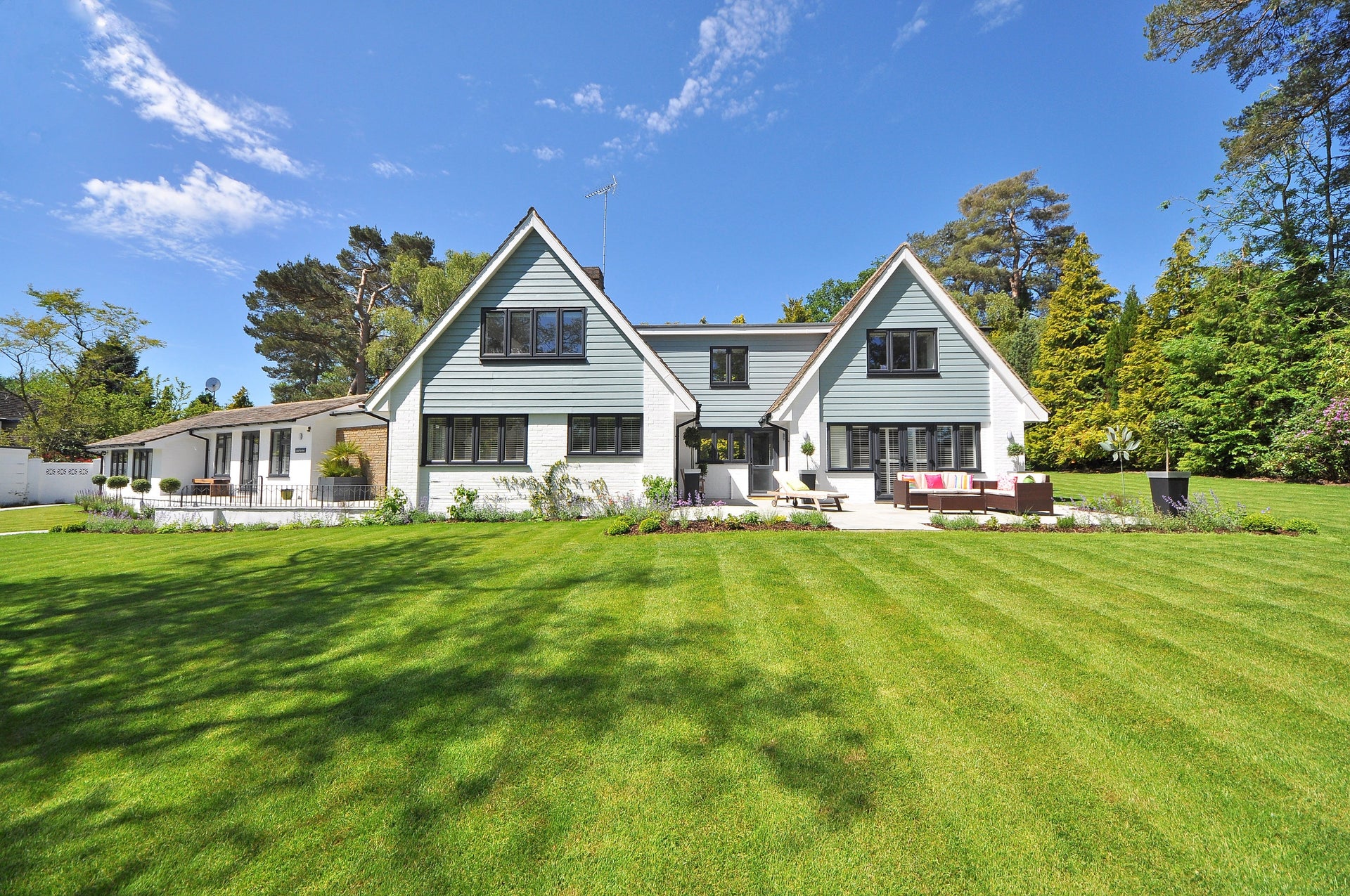 How To Prepare Your Home's Exterior For Property Selling - Bella Virtual Staging